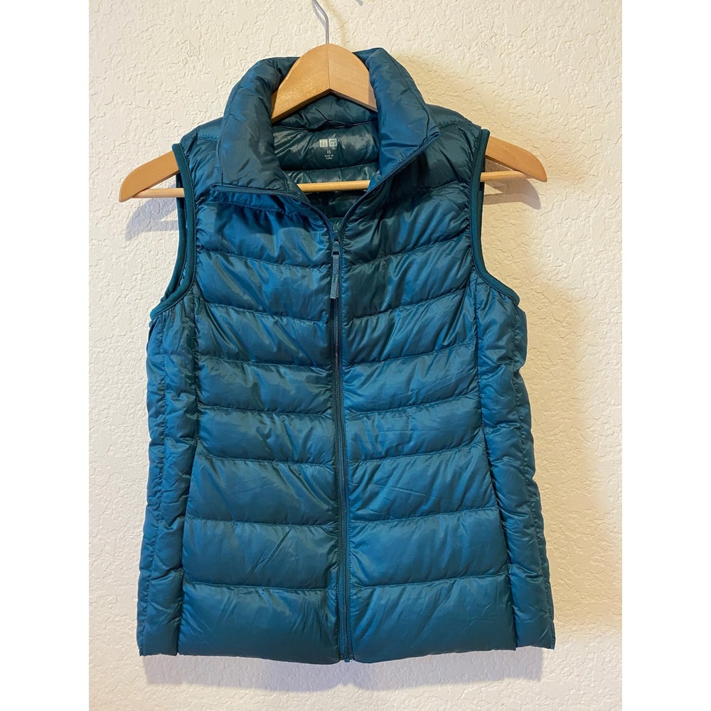 Uniqlo Ultra Light Down Puffer Vest XS Teal Blue Quilted Full Zip